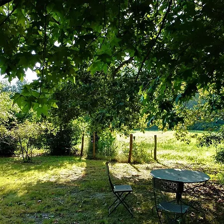 D'hotes Lortin Bed & Breakfast 3*