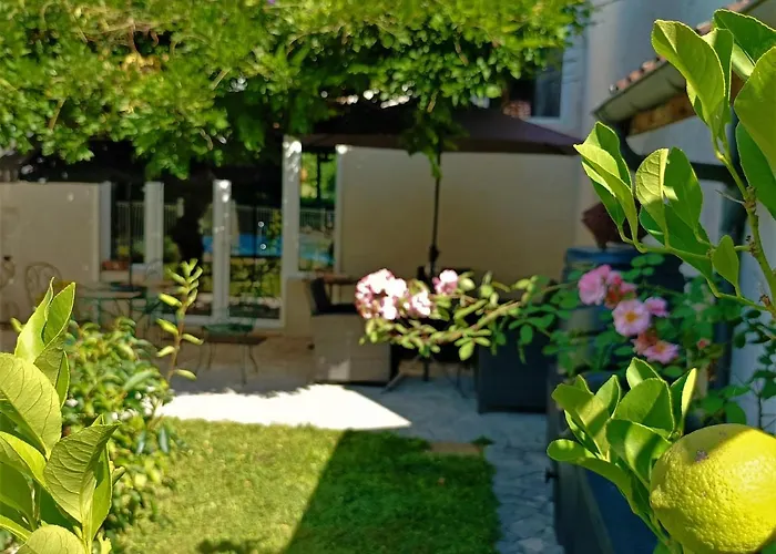 D'hotes Lortin 住宿加早餐酒店