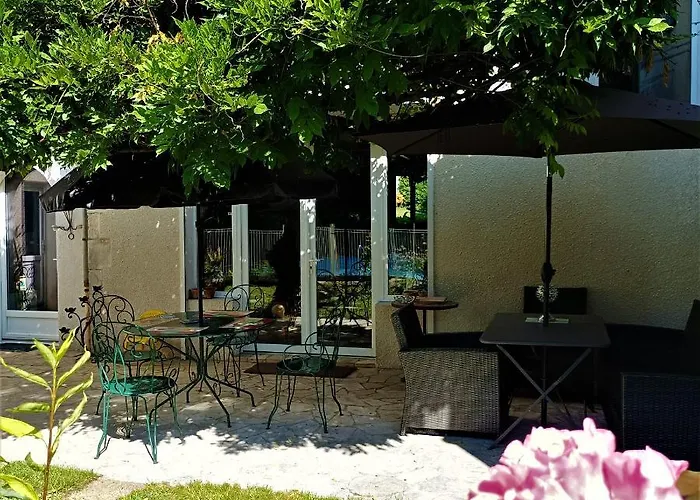 D'hotes Lortin 住宿加早餐酒店 Pouillon